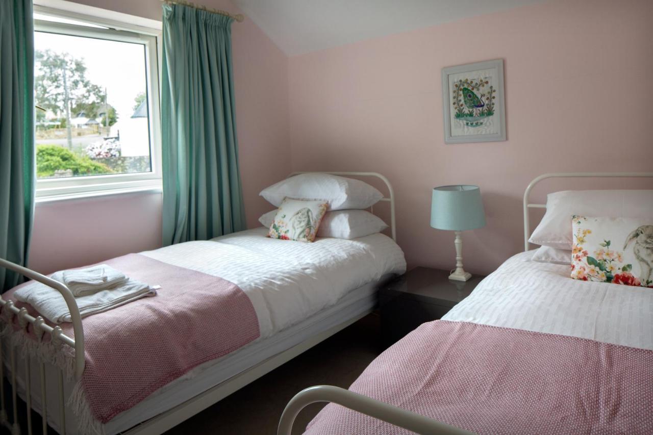 Mounvaud Lodge Stradbally  ภายนอก รูปภาพ